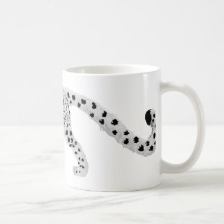 Schnee-Leopard mit der Kaffeetasse