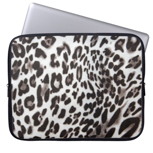 Schnee-Leopard-Pelz Laptopschutzhülle (Vorderseite)