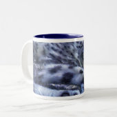 Schnee-Leopard-Tasse Zweifarbige Tasse (Vorderseite Links)