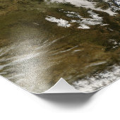 Schnee, Nebel und niedrige Wolken im Western Europ Fotodruck (Ecke)