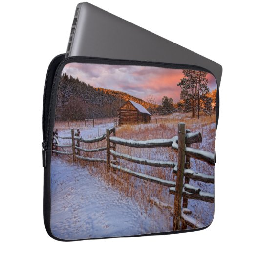 Schnee-Ranch Laptopschutzhülle (Vorne Rechts)