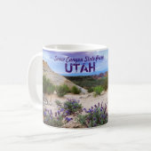 Schnee-Schlucht-Utah-Wildblumen Kaffeetasse (Vorderseite Links)