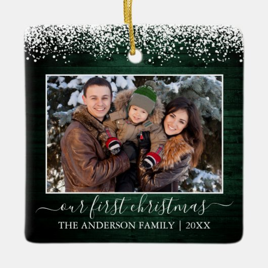 Schnee Top Grün Holz Unser erstes Weihnachtsfest F Keramikornament (Vorderseite)