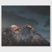 SCHNEE ÜBERDECKTER BERG UNTER BLAUEM HIMMEL GESCHENKPAPIER (Flach)