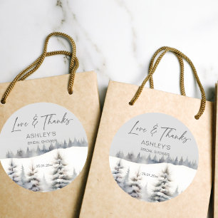 Schnee verliebt Winter Kiefern Brautparty Geschenk Runder Aufkleber