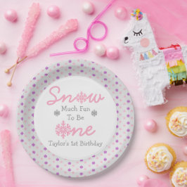 Schnee viel Spaß als ein Pappteller