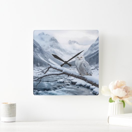 Schneeauschale auf einem Winterbaumzweig Quadratische Wanduhr (Zuhause)