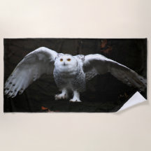 Schneeauschale mit offenen Flügeln btcna