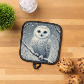 Schneeauwl auf der verschneiten Zweigstelle aufget Topflappen (Oben Unten)