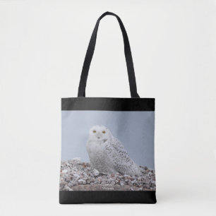 Schneeauwl auf Muscheln Tasche