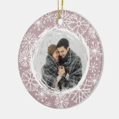 Schneeball | Doppelseitiges Foto Name & Jahr Keramik Ornament (Links)