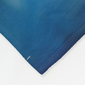 Schneebedeckte Berge und See Fleecedecke (Ecke)