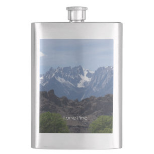 Schneebedeckte Berge von Lone Pine Flask Flachmann