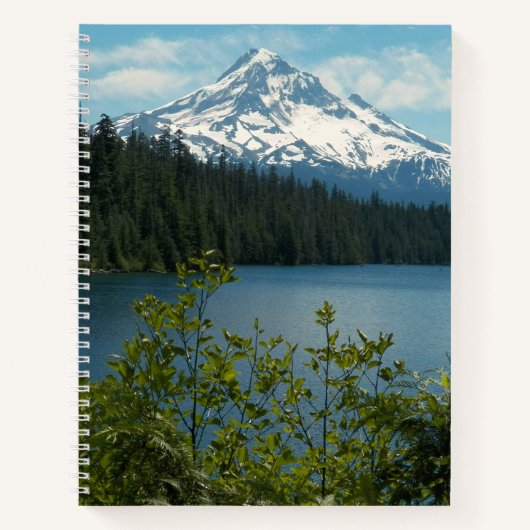 Schneebedeckte Berghütte und Landschaftliche Seenl Notizblock (Vorderseite)