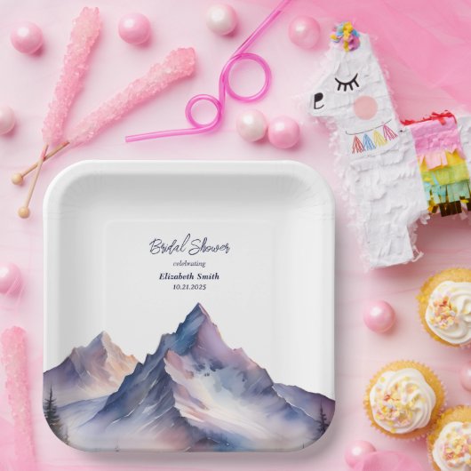 Schneebedeckte Berglandschaft Brautparty Pappteller (Party)