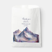 Schneebedeckte Berglandschaft Hochzeit Geschenktütchen (Vorderseite)