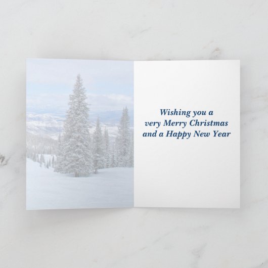 Schneebedeckte Bergstadt Feiertagskarte (Innenseite)