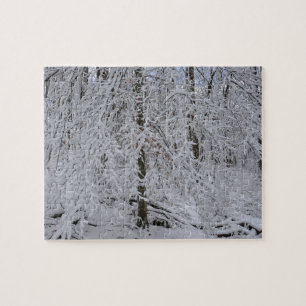 Schneebedeckte Birkenbaumkrone Puzzle