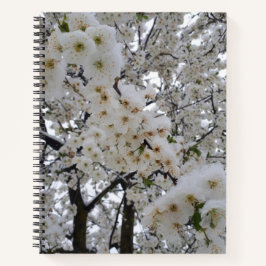 Schneebedeckte Blüten Spiral Notizbuch