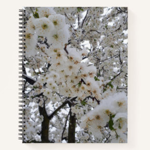 Schneebedeckte Blüten Spiral Notizbuch
