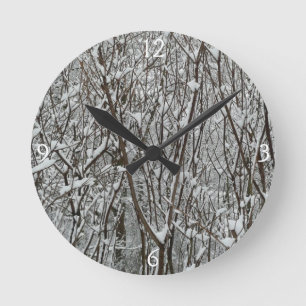 Schneebedeckte Branchen Winter Abstrakt Runde Wanduhr