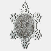 Schneebedeckte Branchen Winter Abstrakt Schneeflocken Zinn-Ornament (Rechts)