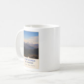 Schneebedeckte Gipfel der französischen Alpen Kaffeetasse (Vorderseite Links)