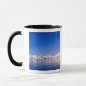 Schneebedeckte Gipfel Woodfjord Svalbard Tasse (Links)