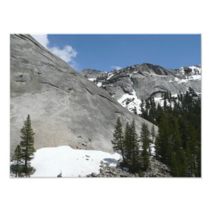 Schneebedeckte Granit Dome I im Yosemite National Fotodruck