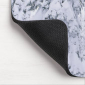 Schneebedeckte Häuschenpfostenkiefern Mousepad (Ecke)