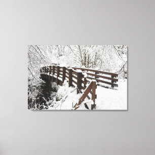 Schneebedeckte Holzbrücke Leinwanddruck