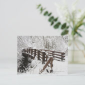 Schneebedeckte Holzbrücke Postkarte (Stehend Vorderseite)