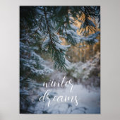 Schneebedeckte Kiefernäste Poster (Vorne)