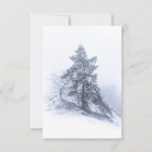 Schneebedeckte Pine Tree Winter Fotokarte Karte (Vorderseite)