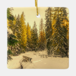 Schneebedeckte Pinienwälder Foto Keramikornament
