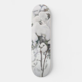 Schneebedeckte Pinienwälder (von Pekka Halonen) Skateboard