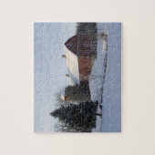 Schneebedeckte rote Scheune im Winter Puzzle (Vertikal)