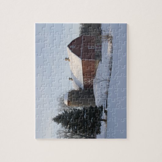 Schneebedeckte rote Scheune im Winter Puzzle (Vertikal)