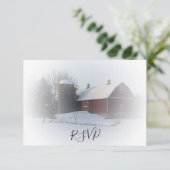 Schneebedeckte Scheune und Silo Winter Wedding UAW RSVP Karte (Stehend Vorderseite)