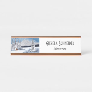 Schneebedeckte Winterberge Namensschild