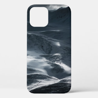 SCHNEEBEDECKTER BERG UNTER BEWÖLKTEM HIMMEL WÄHREN Case-Mate iPhone HÜLLE