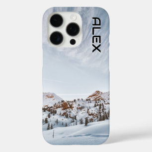 Schneebedeckter Berg unter brillantem, klaren Himm iPhone 16 Pro Hülle