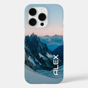 Schneebedeckter Berg unter knackigem Himmel iPhone 16 Pro Hülle
