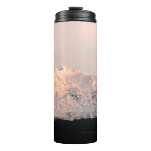 SCHNEEBEDECKTER BERG WÄHREND DES TAGES3 THERMOSBECHER