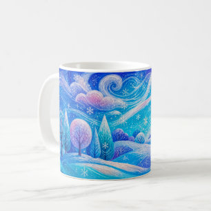 Schneebedeckter Bergwald mit treibendem Schnee Kaffeetasse