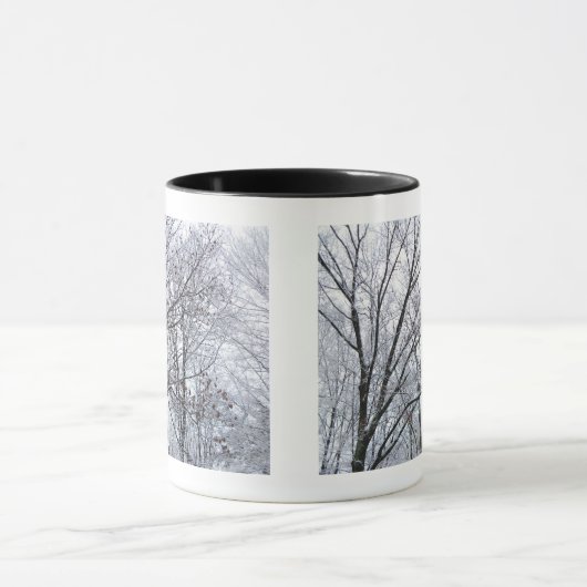 Schneebedeckter Eichenbaum Tasse (Zentrum)