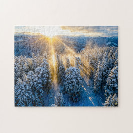 Schneebedeckter Fichtenwald aus der Luftansicht Puzzle