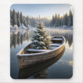 Schneebedeckter Immergrüner Baum in einem rustikal Mousepad (Vorne)