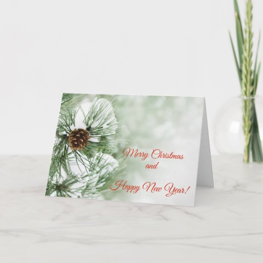 Schneebedeckter Kiefernbaum Feiertagskarte (Vorderseite)