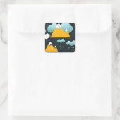Schneebedeckter Winterwaldberg Quadratischer Aufkleber (Tasche)